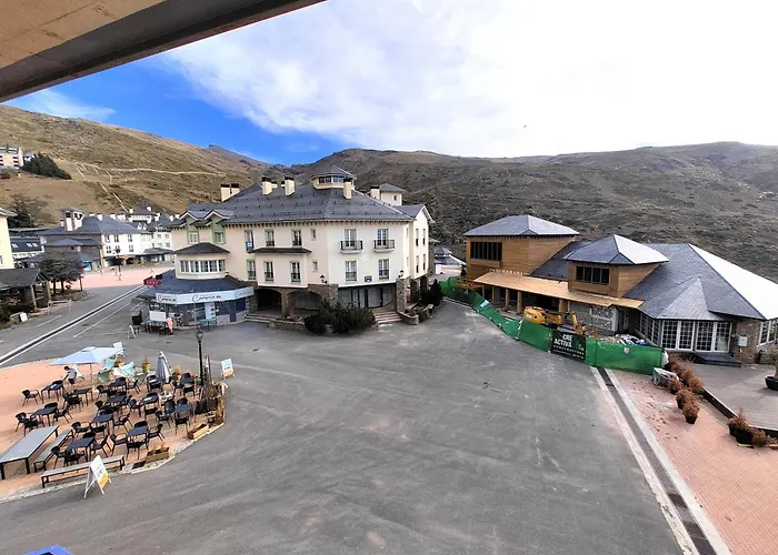 Ski Plaza Sierra Nevada & Zona Baja